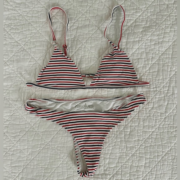 Frankies Bikinis Bikini Set 🇺🇸 - Picture 2 of 4